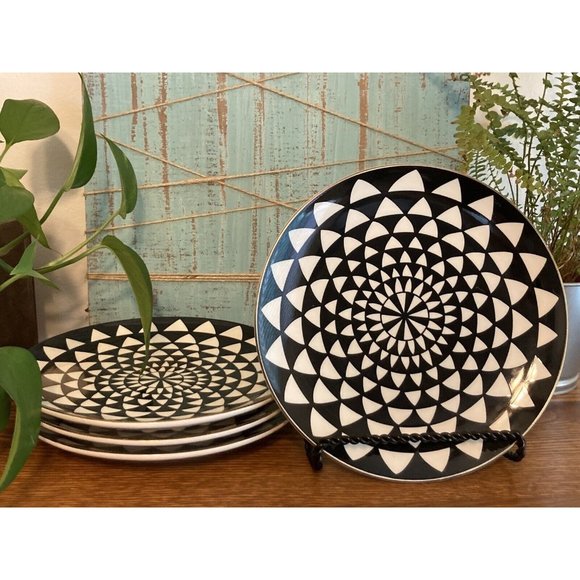 Thyme & Table Black & White Medallion Stoneware Dessert Plate Gold Edge - Picture 1 of 5